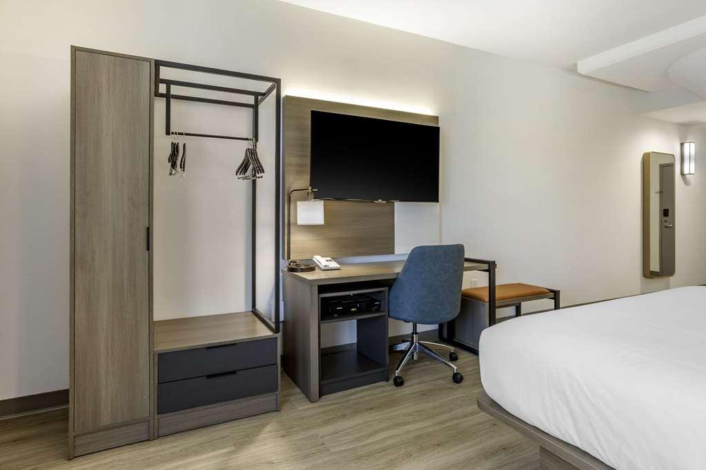 Comfort Inn & Suites Newark Liberty International Airport Pokoj fotografie