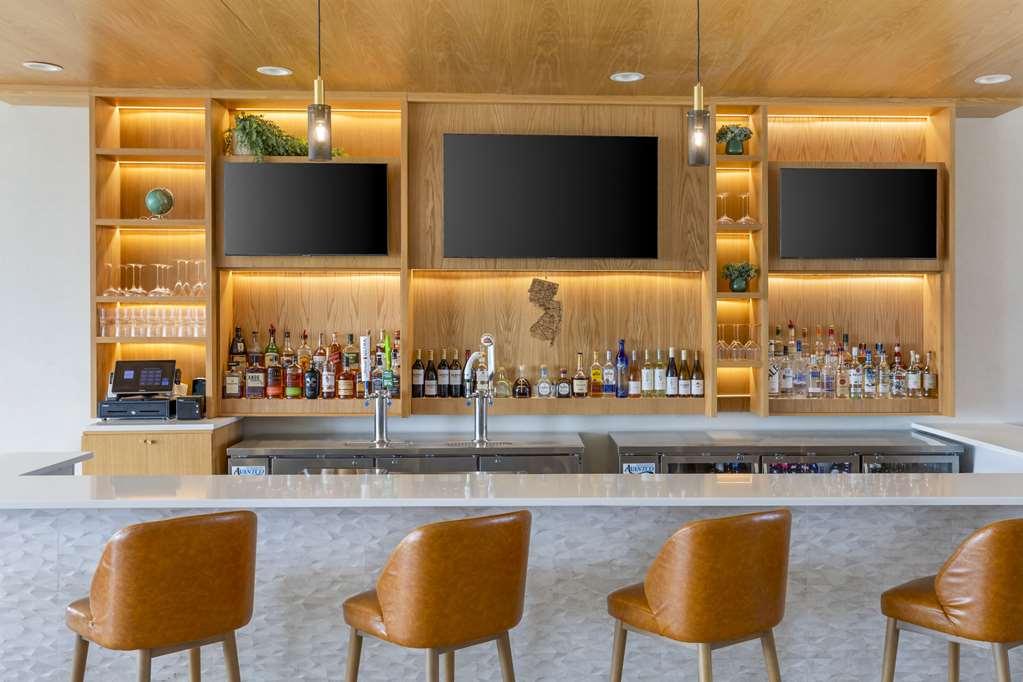 Comfort Inn & Suites Newark Liberty International Airport Restaurace fotografie