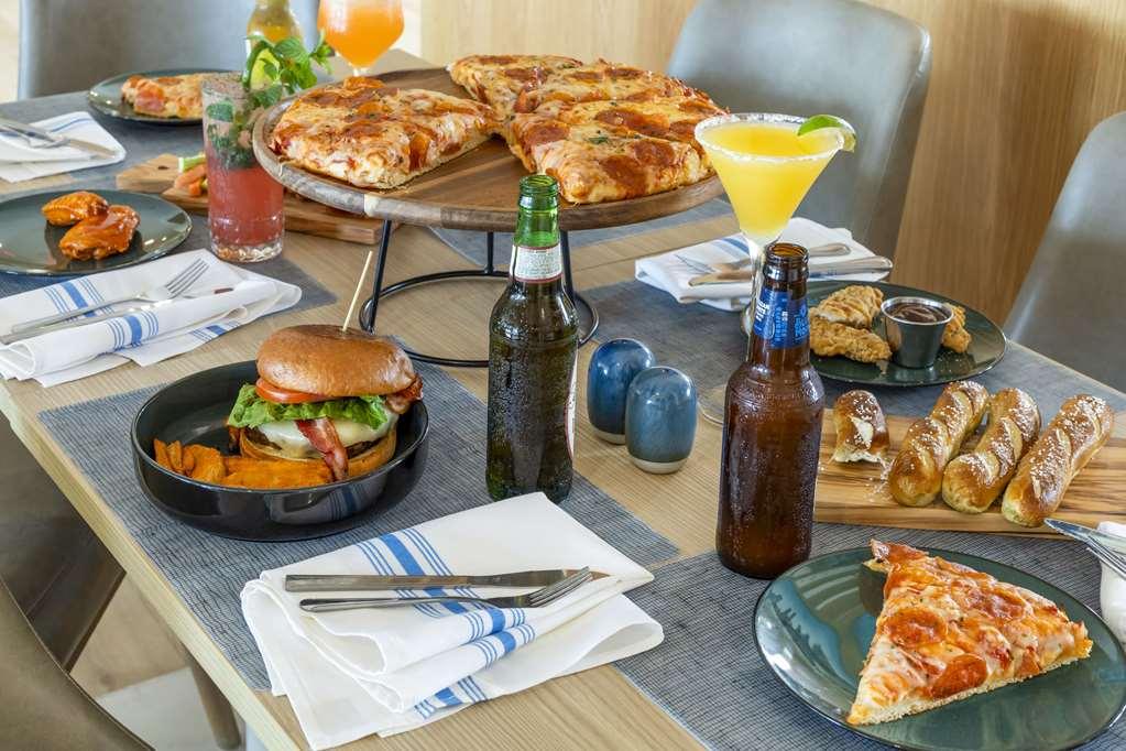 Comfort Inn & Suites Newark Liberty International Airport Restaurace fotografie